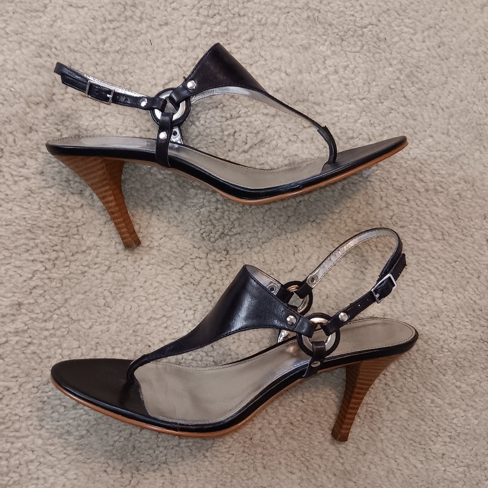 Calvin Klein Macie Black Leather Thong Sandals Heels Size 7.5M